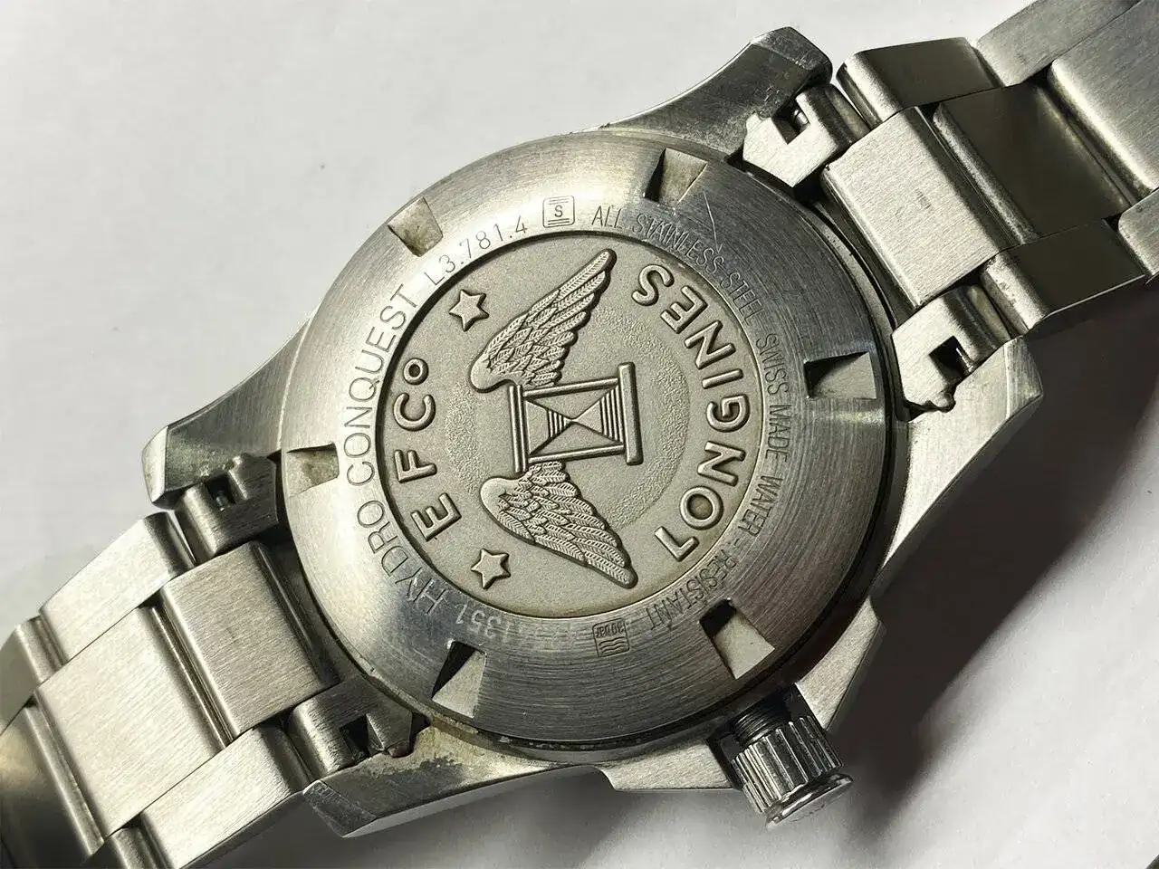 trasera Longines Hidroconquest.webp