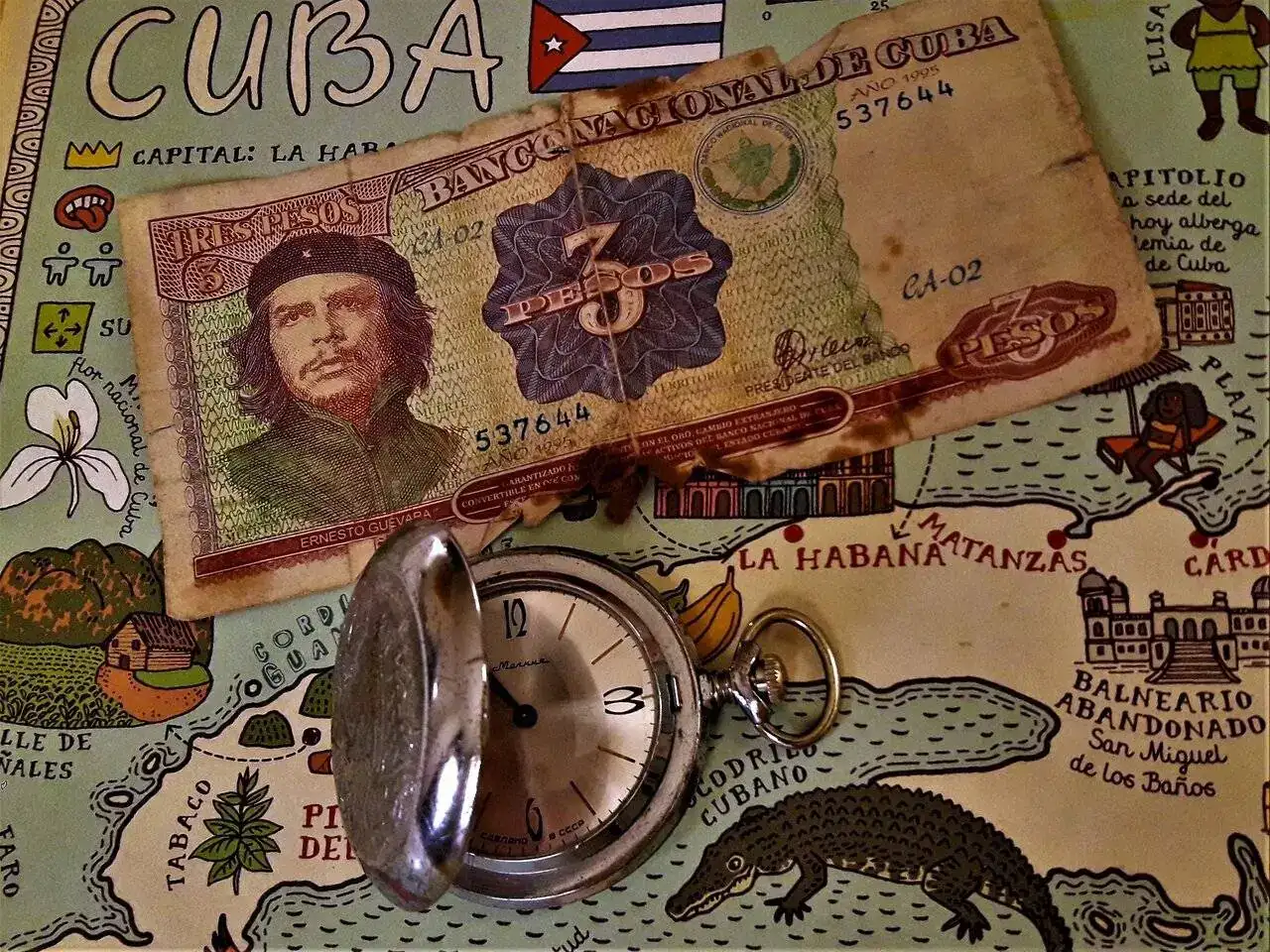Tres pesos cubanos A.webp