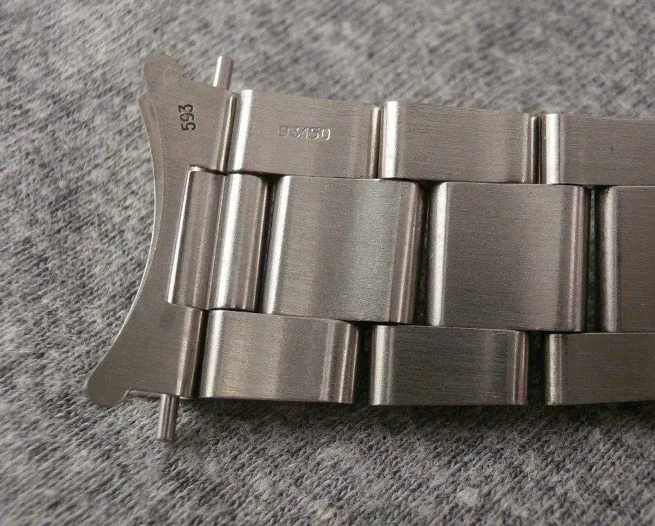 TRF2ZK6E4r.webp
