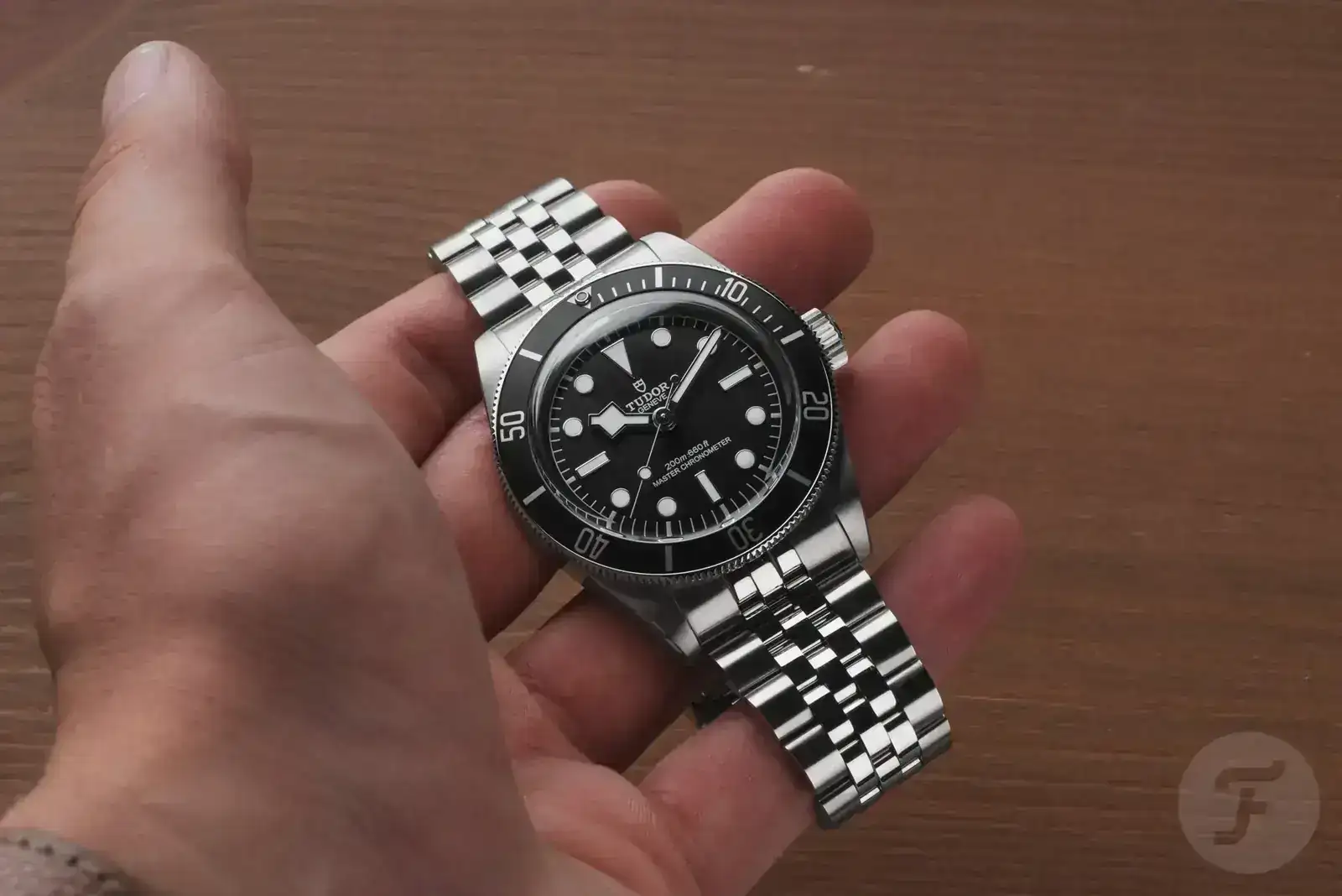 Tudor-BB-Black18.webp