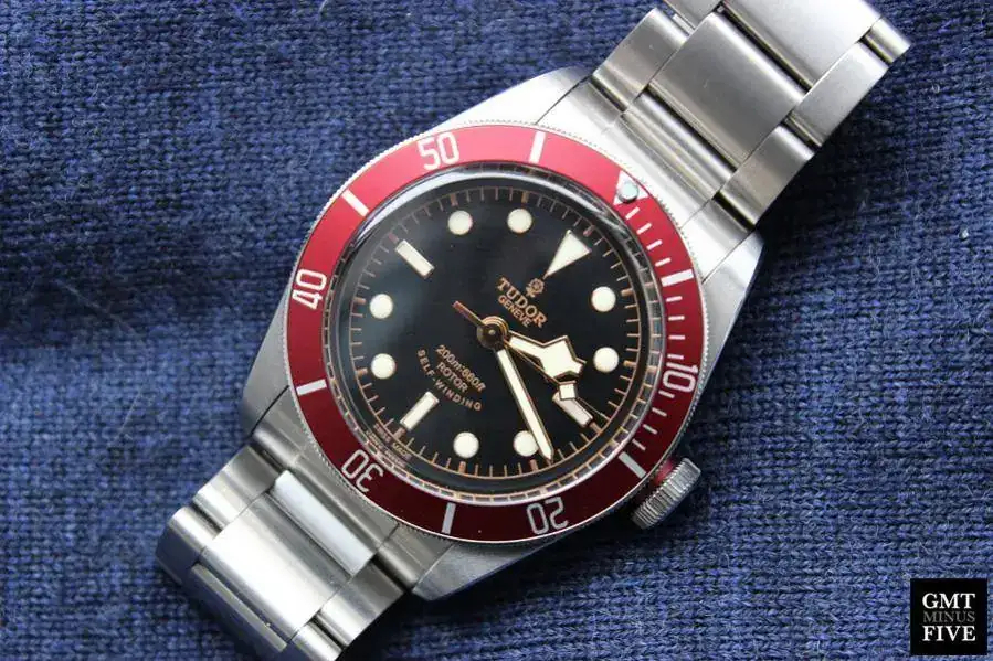 tudor-black-bay-30.webp