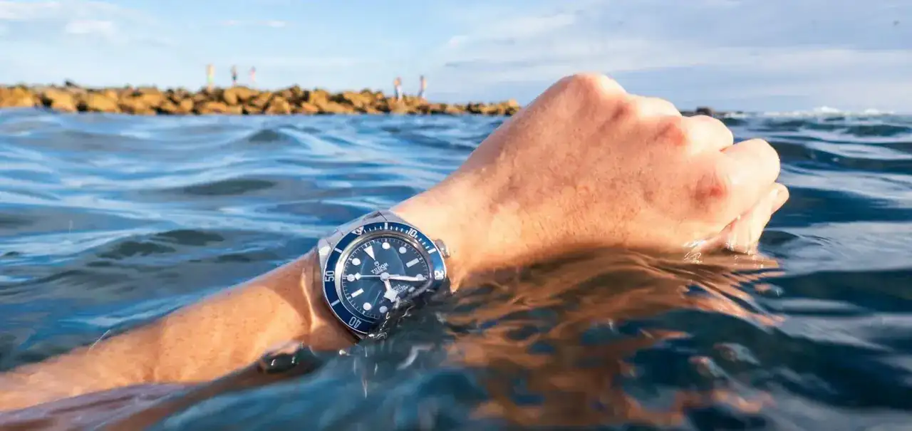 Tudor-Black-Bay-58-Blue-2.webp
