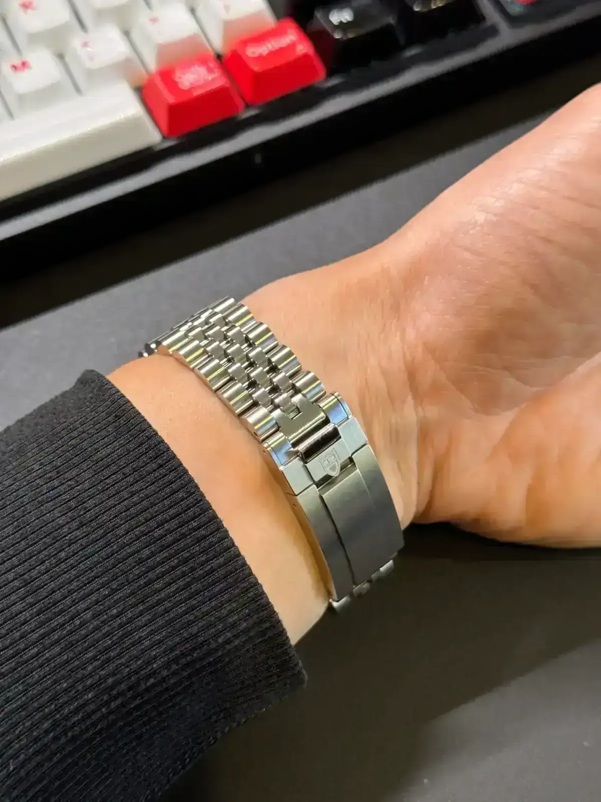 tudor-black-bay-58-gmt-on-jubilee-bracelet-v0-udpoe95gqogd1.webp