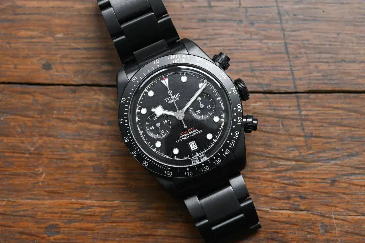 Tudor-Black-Bay-Chrono-Dark-79360DK-5-copie.webp