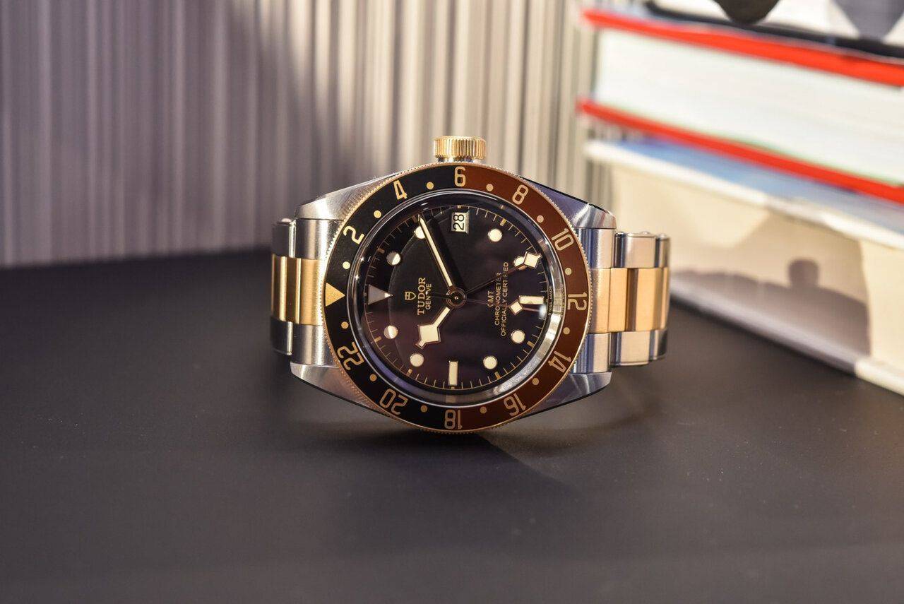 Tudor-Black-Bay-GMT-SG-steel-and-gold-root-beer-41mm-M79833MN-review-7-1536x1025.jpg