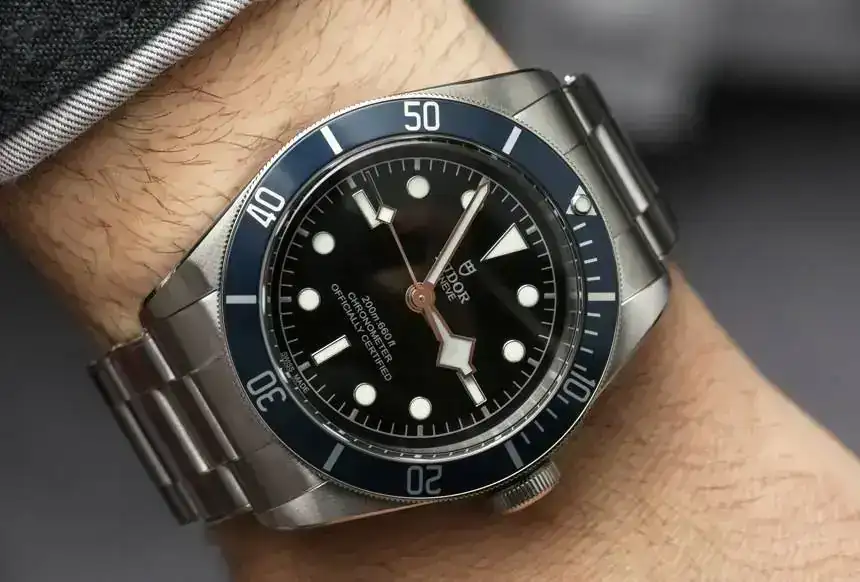 Tudor-Heritage-Black-Bay-2016-in-house-4.webp