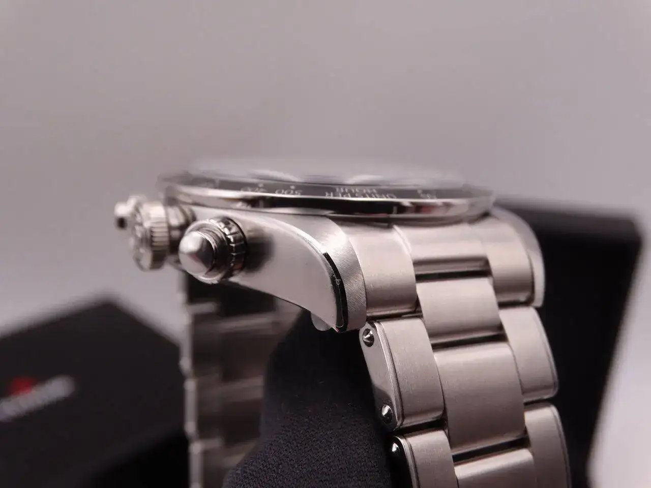 Tudor Heritage Black Bay Chronograph 04087.JPG