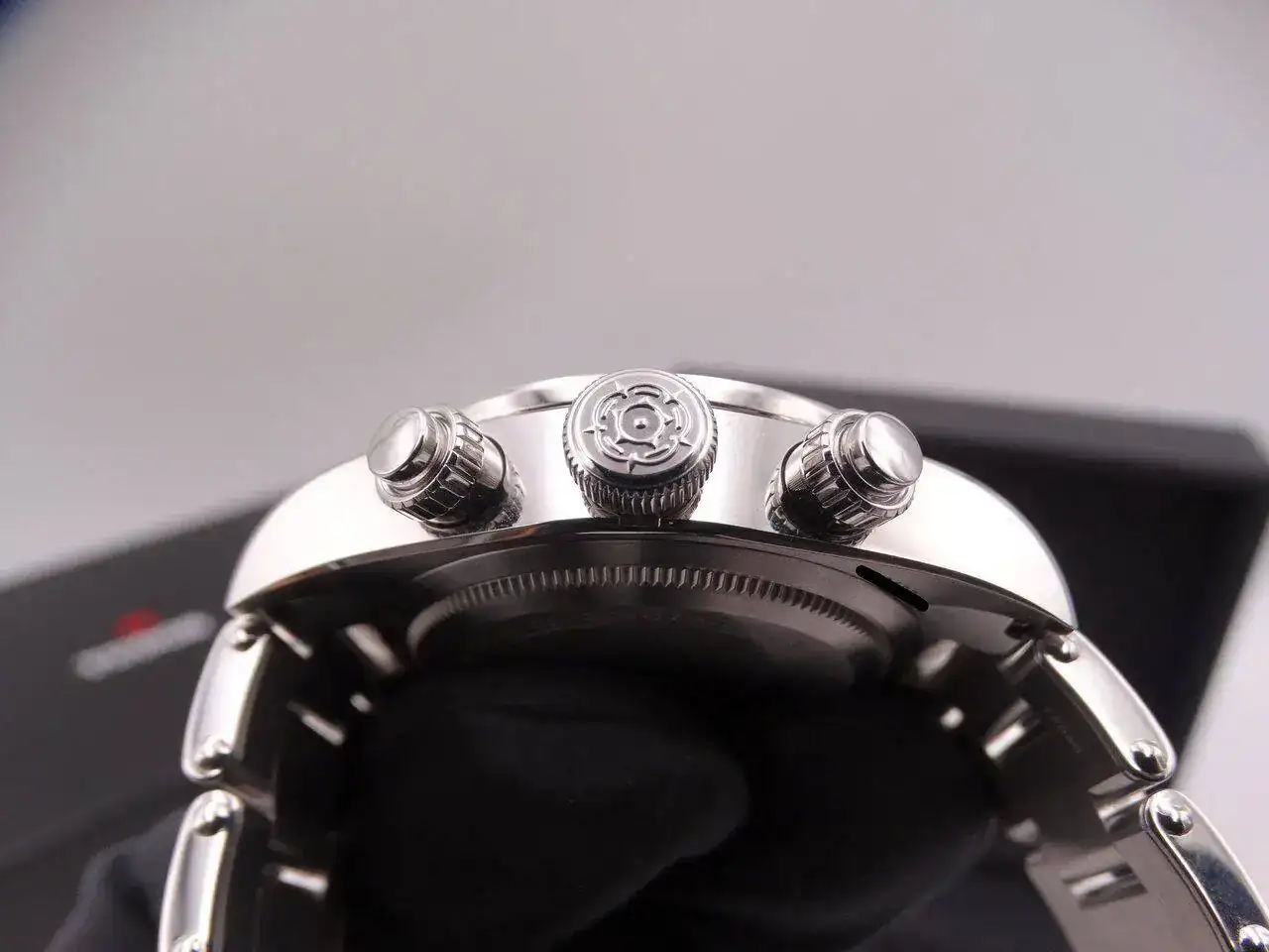 Tudor Heritage Black Bay Chronograph 04403 copia.webp