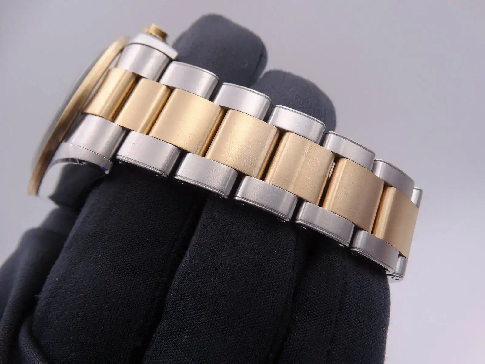 Tudor Heritage Black Bay chronograph Steel Gold 03288.webp