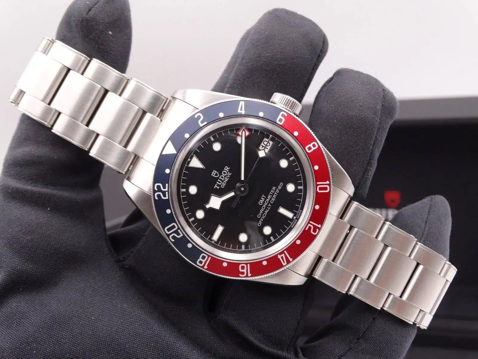 Tudor Heritage Black Bay GMT 01631.JPG