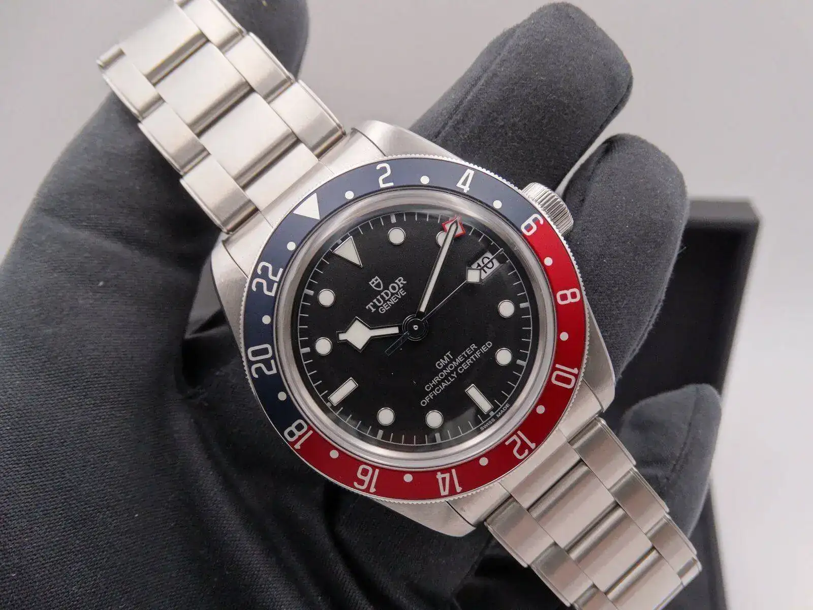 Tudor Heritage Black Bay GMT 01635.JPG