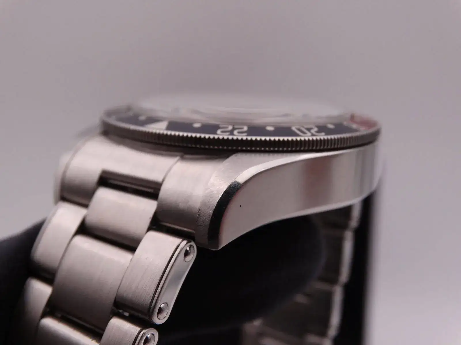 Tudor Heritage Black Bay GMT 06142.webp