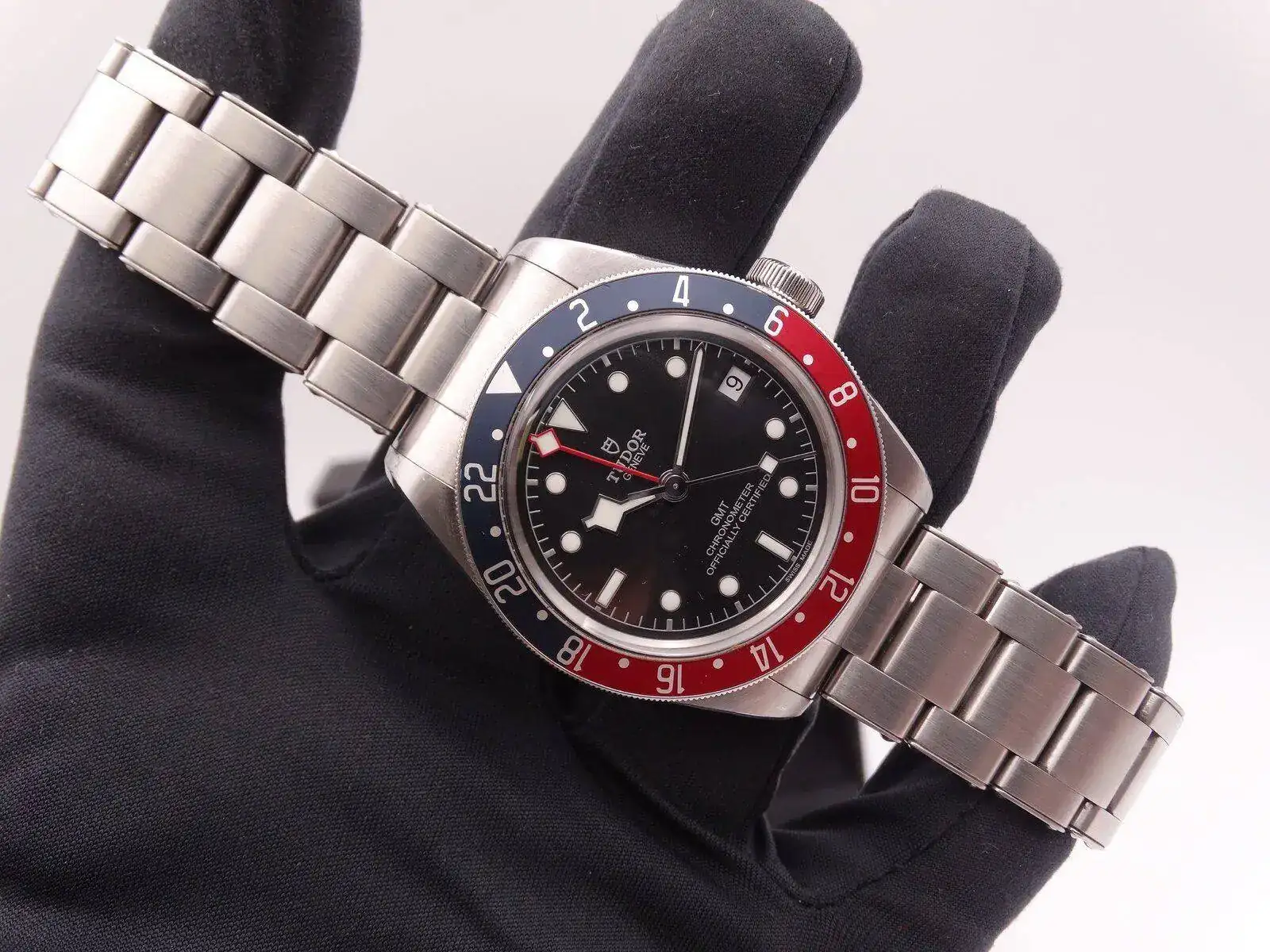 Tudor Heritage Black Bay GMT 06143.webp