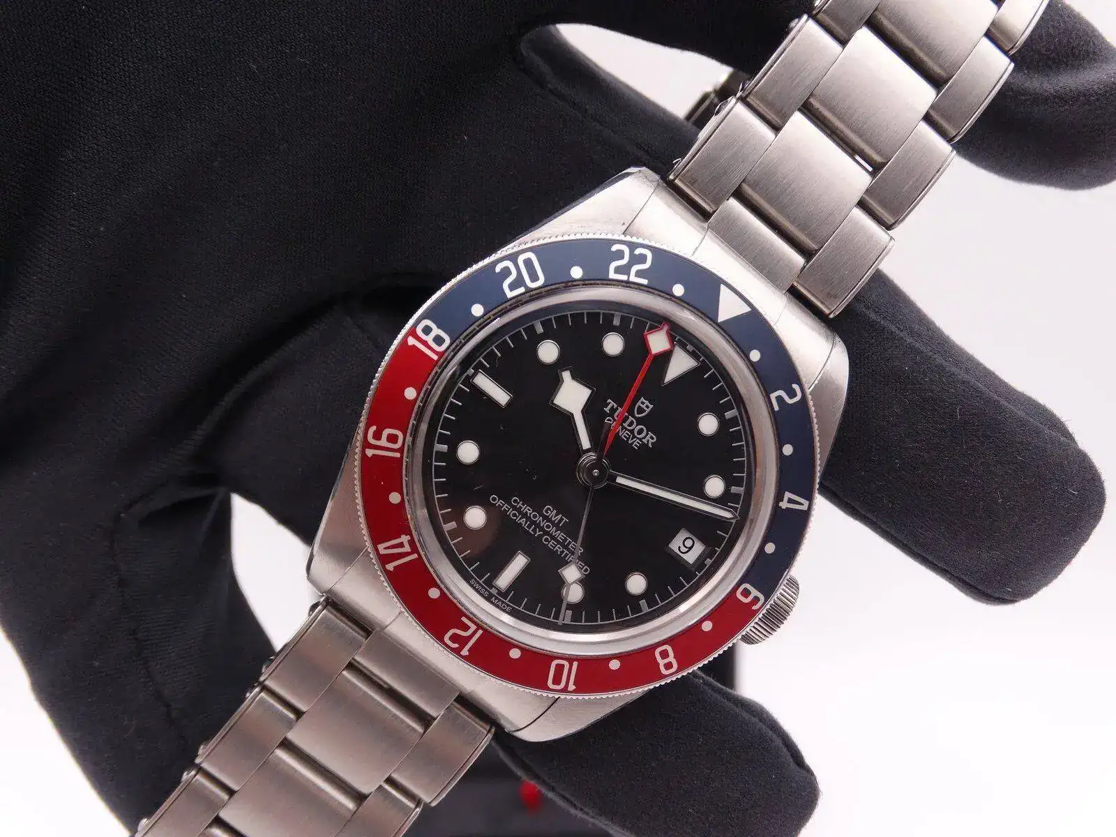 Tudor Heritage Black Bay GMT 06144.webp
