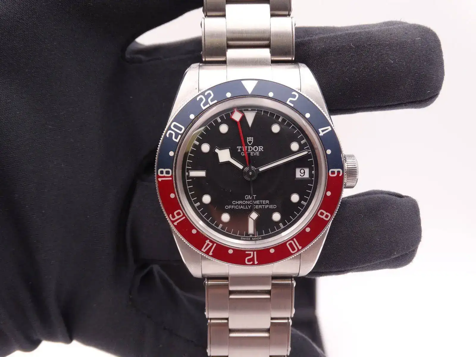 Tudor Heritage Black Bay GMT 06145.webp