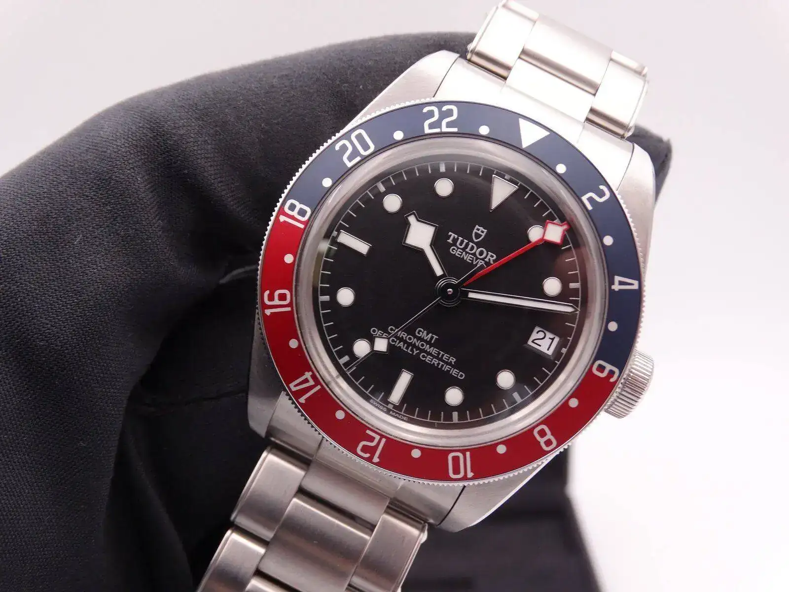 Tudor Heritage Black Bay GMT Pepsi 00411.webp