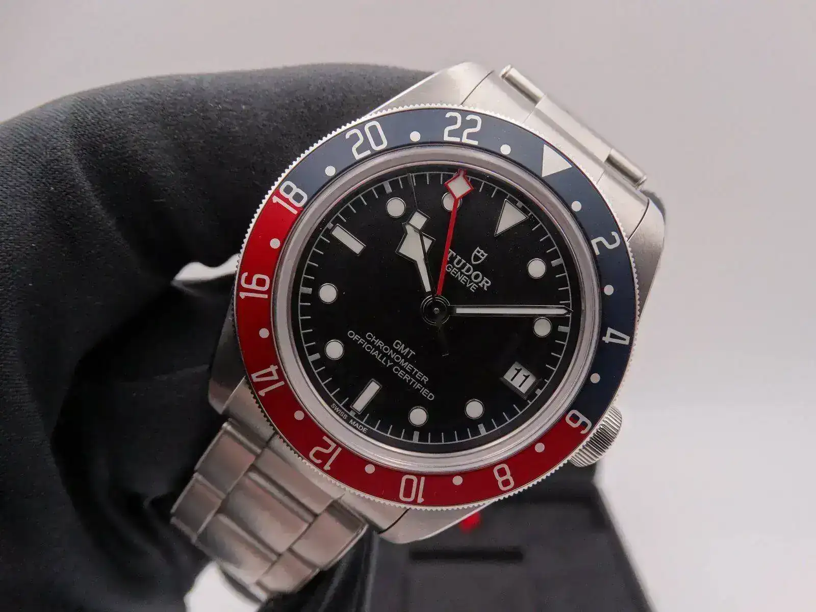 Tudor Heritage Black Bay GMT Pepsi 00995.webp