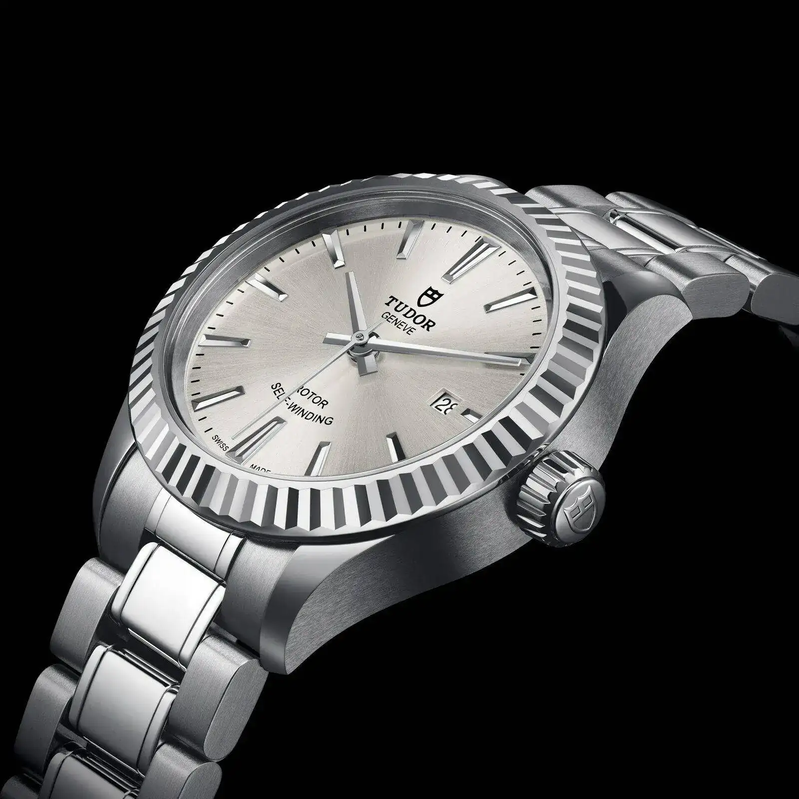 tudor-m12110-0001.webp