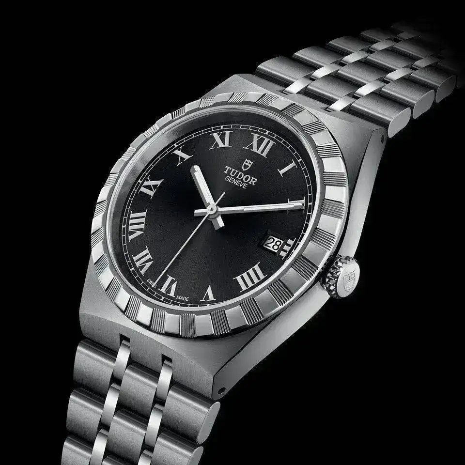 tudor-m28500-0003.jpg