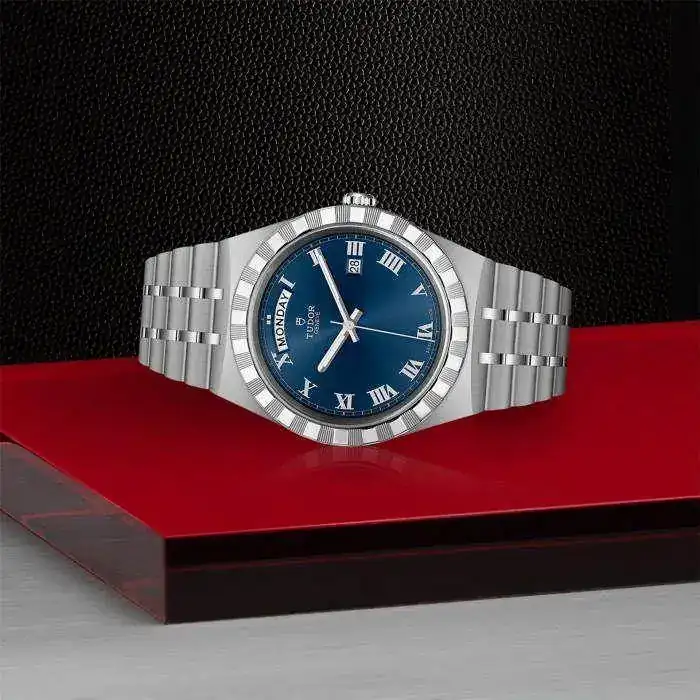 tudor-royal-steel-blue-dial-41mm-m28600-0005.jpg