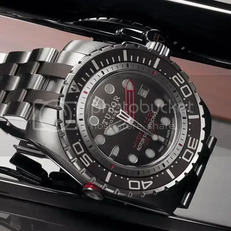 TudorHydro1200_Clse.webp