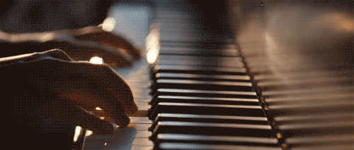 tumblr-msw4bxm-R2z1rgvydfo1-500.gif