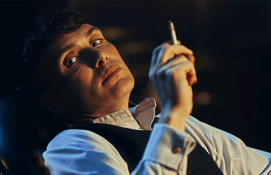tumblr_p2x8btgj5W1wcrw7bo5_r1_540.gif