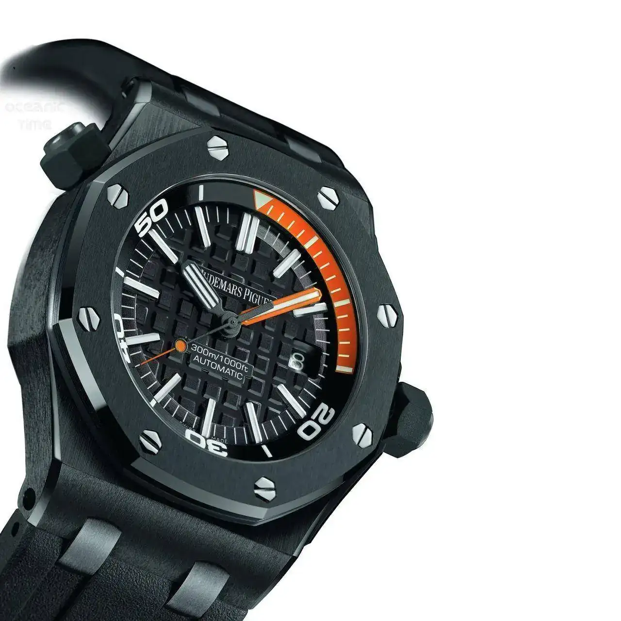 udemars-piguet-royal-oak-offshore-diver-ceramic-02.webp