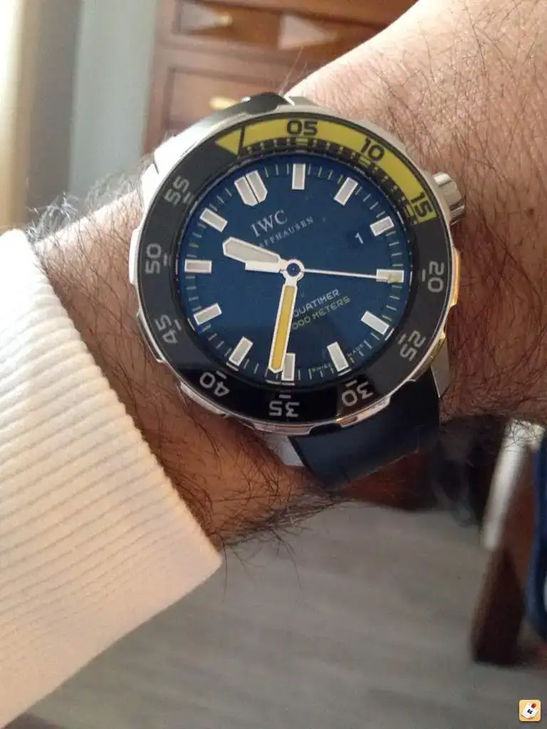 ujaqede7.webp