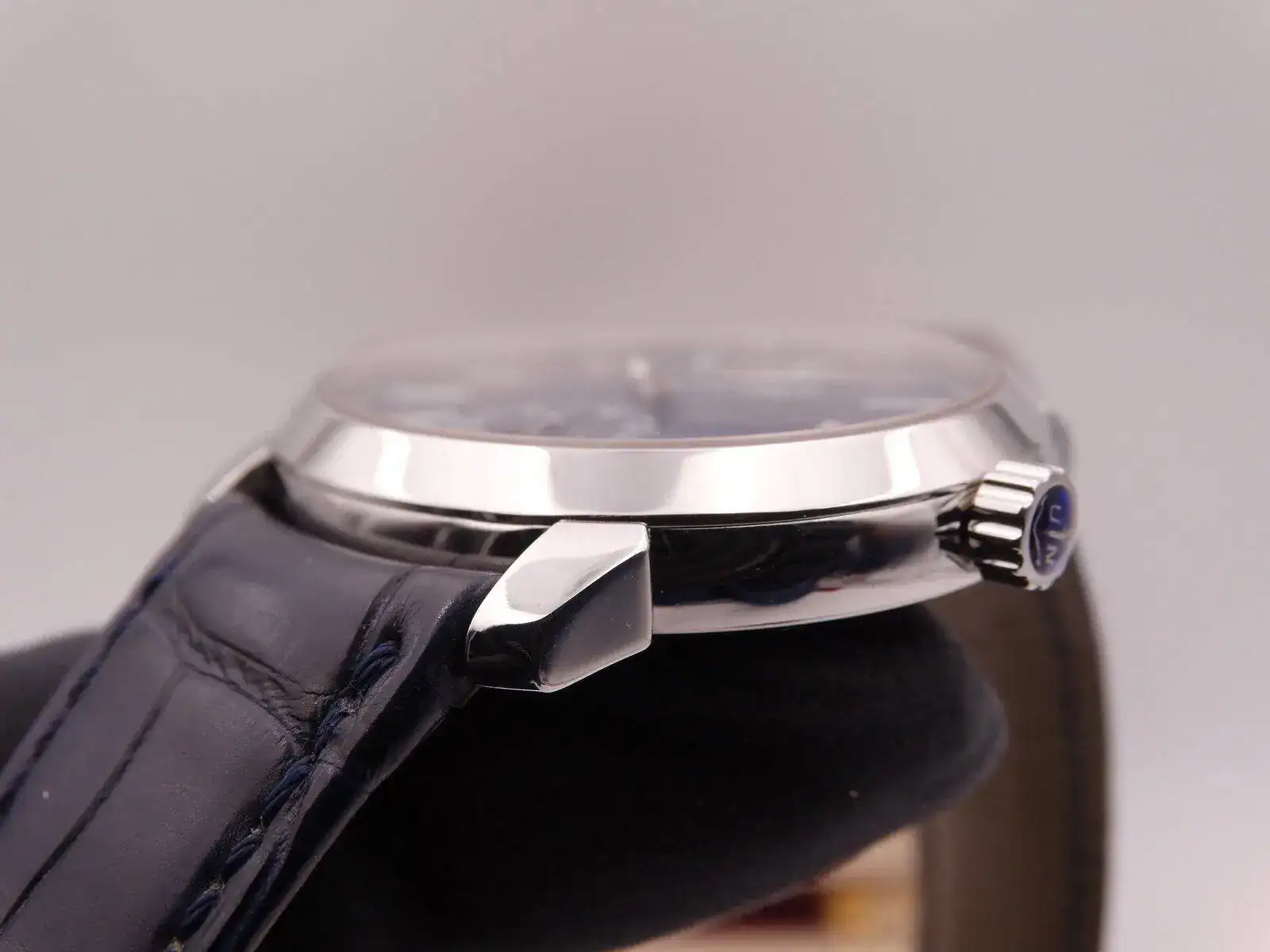 Ulysse Nardin Classico Manufacture Automatic Blue 9216.webp