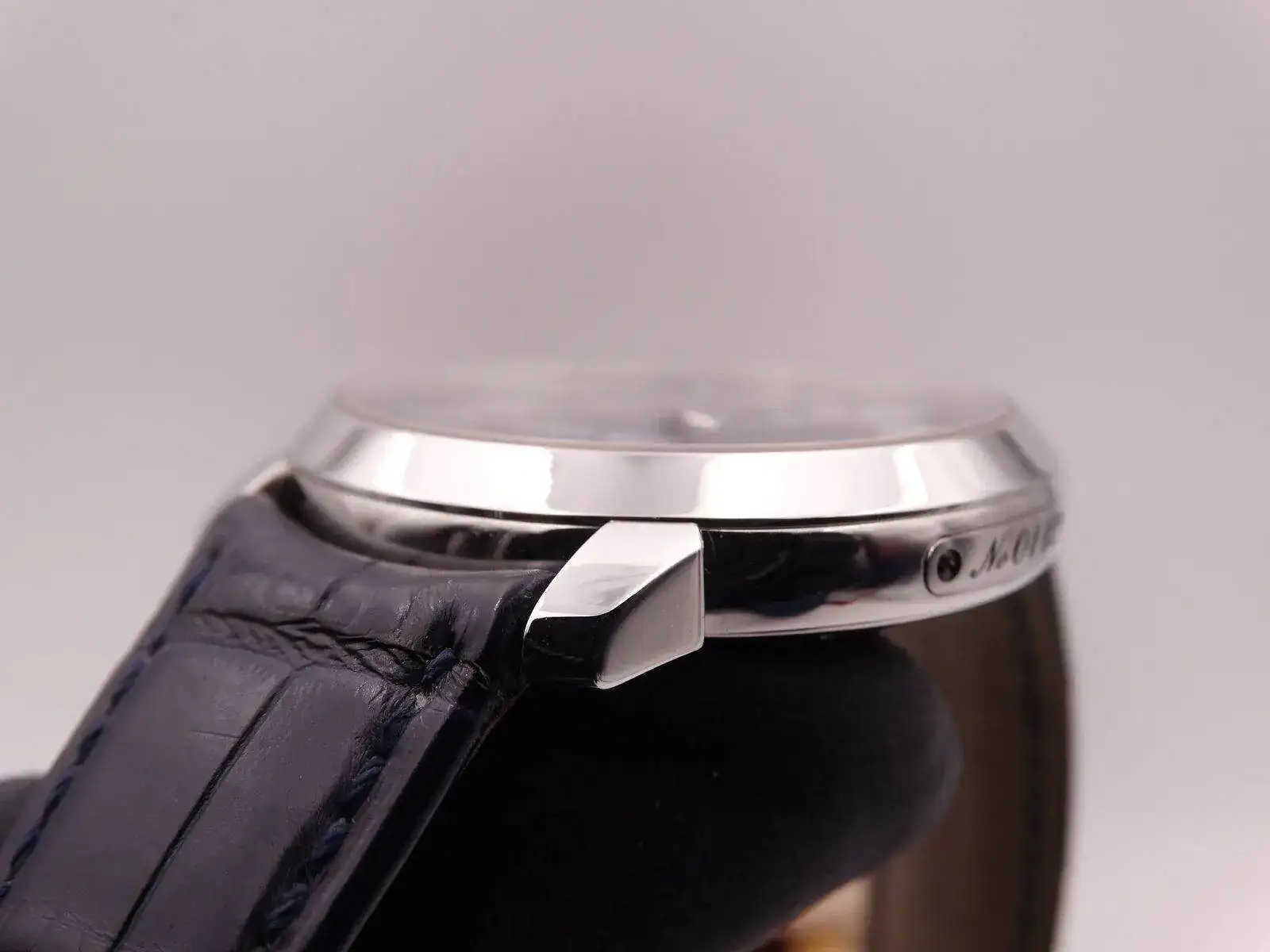 Ulysse Nardin Classico Manufacture Automatic Blue 9218.webp