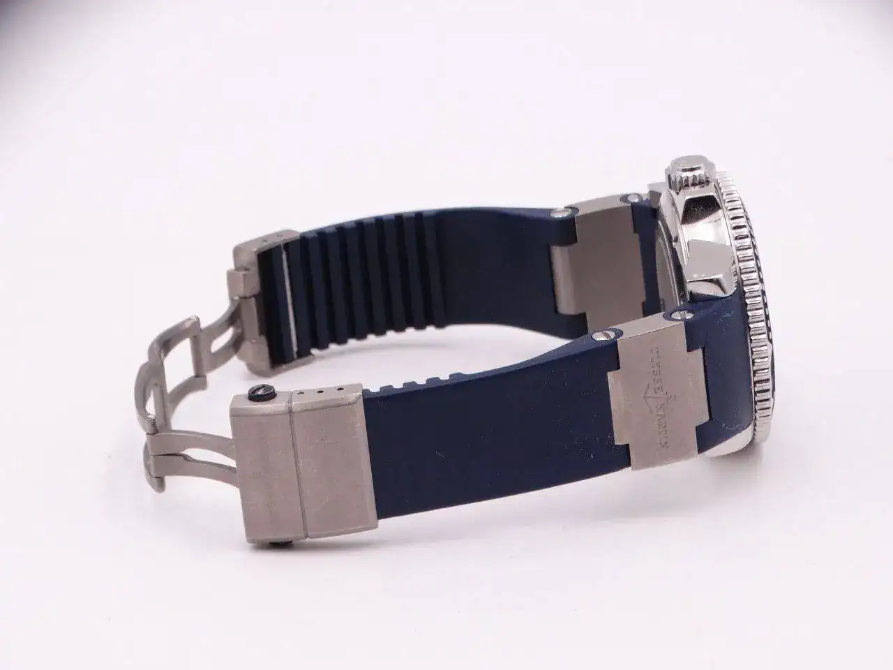 Ulysse Nardin Maxi Marine Blue Surf Limited Edition 05957.JPG