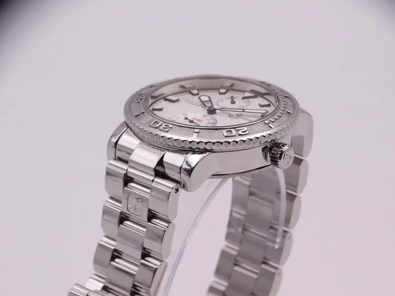 Ulysse Nardin Maxi Marine Diver 09383.webp