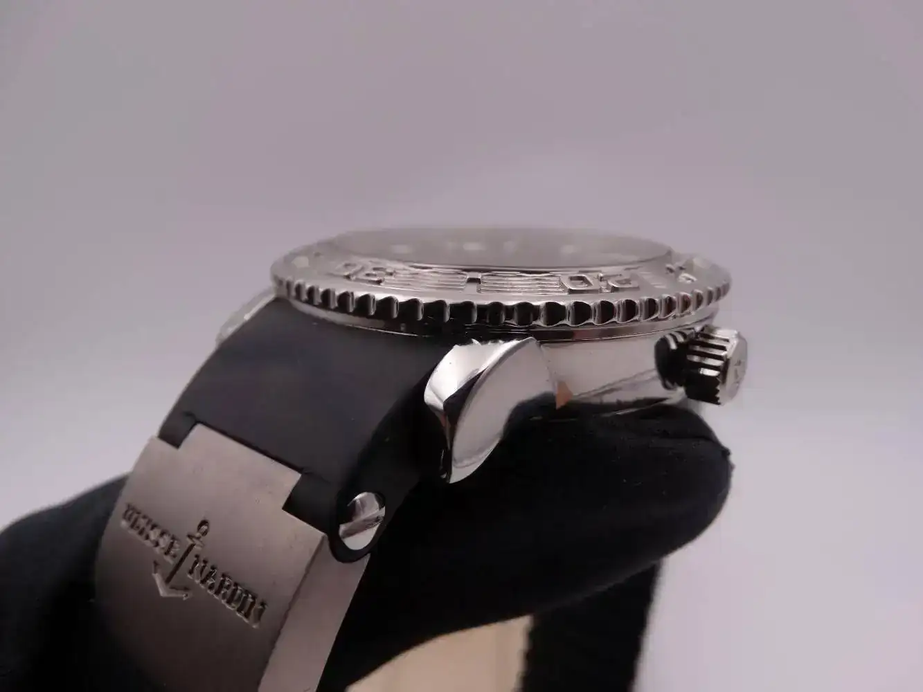 ulysse nardin maxi marine diver 4815.webp