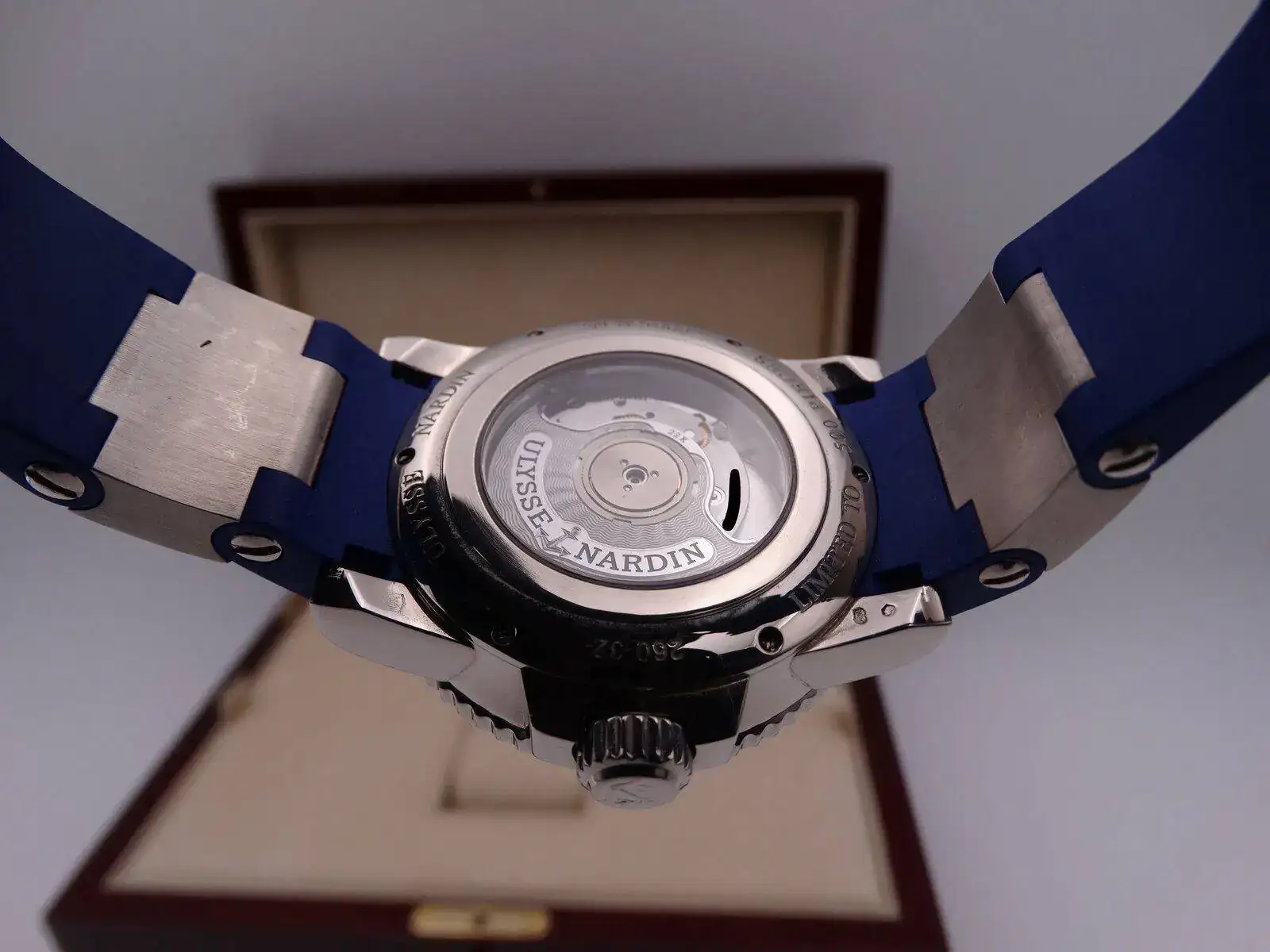 Ulysse Nardin Maxi Marine Diver Blue Gold 260-32 05376 copia.webp