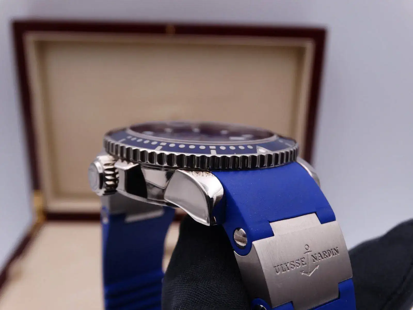 Ulysse Nardin Maxi Marine Diver Blue Gold 260-32 05379.webp