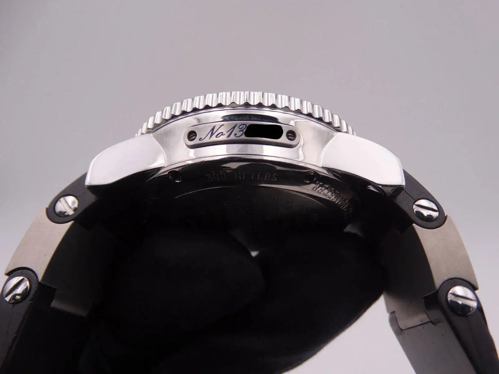 Ulysse Nardin Maxi Marine Diver Power Reserve 03945 copia.webp