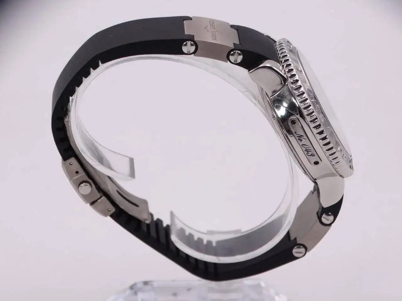 Ulysse Nardin Maxi Marine Perpetual Calendar 00373.JPG