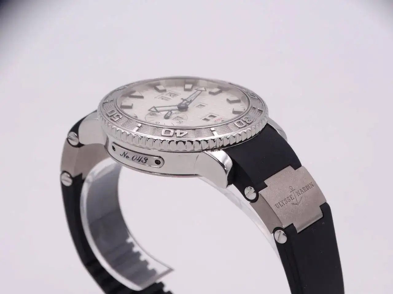 Ulysse Nardin Maxi Marine Perpetual Calendar 00376.JPG