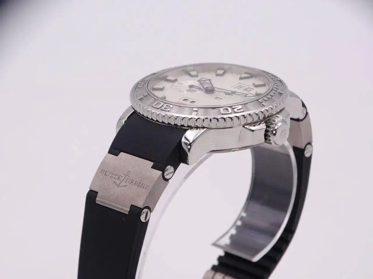 Ulysse Nardin Maxi Marine Perpetual Calendar 00377.JPG