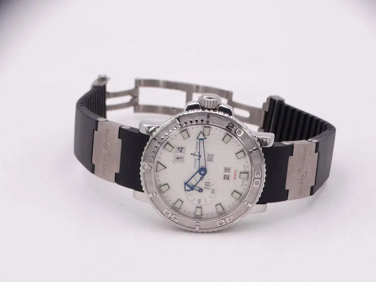 Ulysse Nardin Maxi Marine Perpetual Calendar 00384.JPG