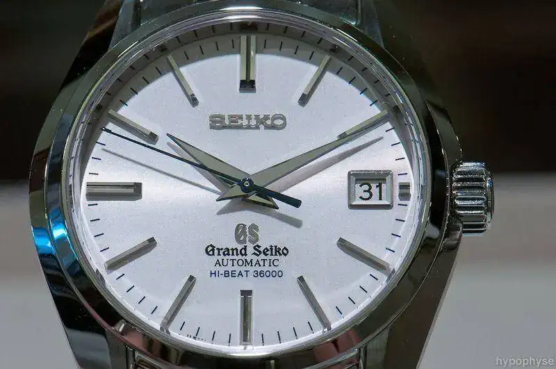 uments-grand-seiko-sbgh001_2010-10-08_16-54-24_800.webp