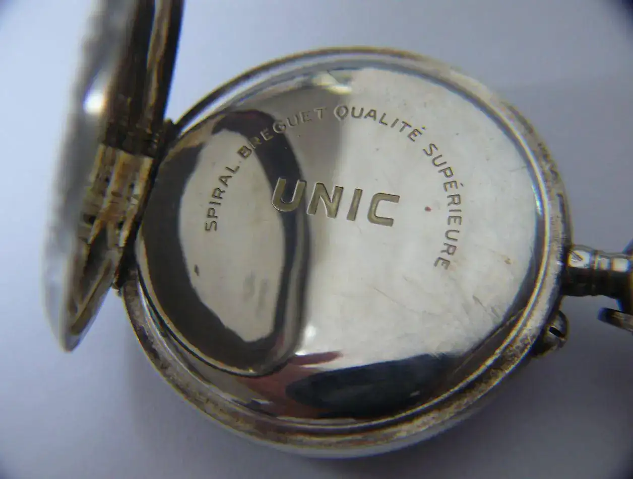 unic7.webp