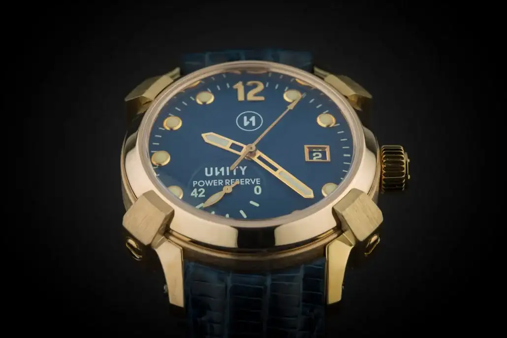 unity-reloj-automatico-de-bronce-1030x687.webp
