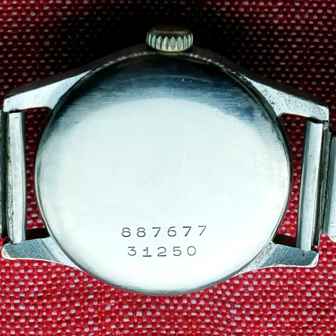 UNIVERSAL GENÈVE 2, (3.4 µSv-h radiation).webp