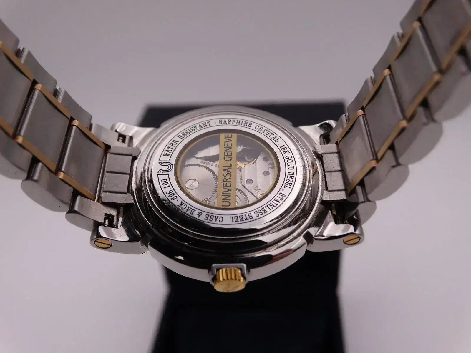 universal geneve automatic power reserve 3886 copia.webp