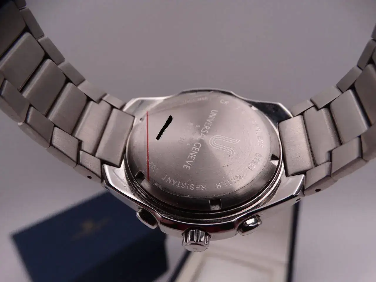 Universal Geneve Compax Quartz 02693 copia.webp