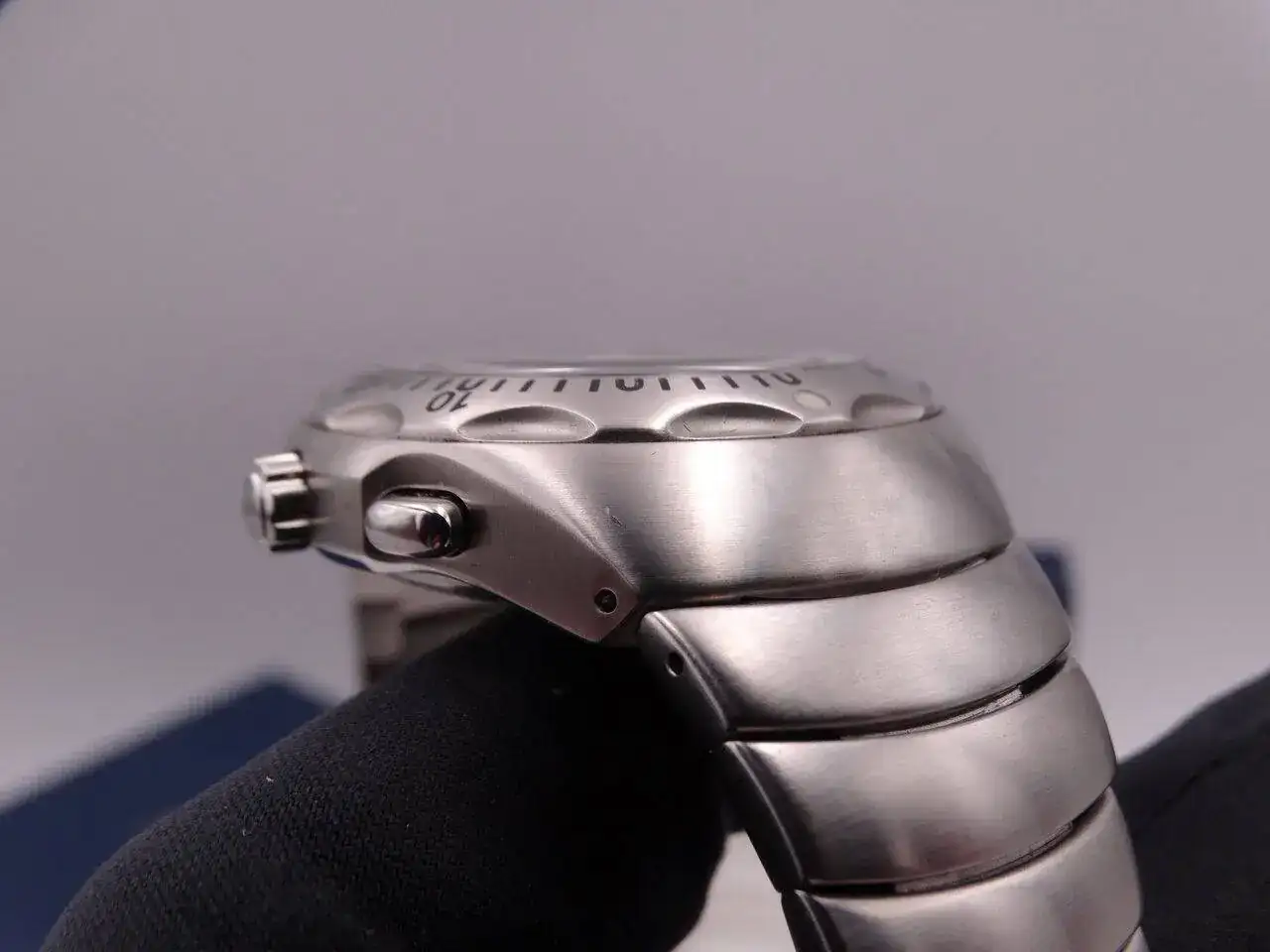 Universal Geneve Compax Quartz 02697.webp