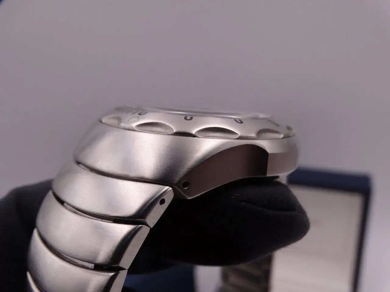 Universal Geneve Compax Quartz 02698.webp