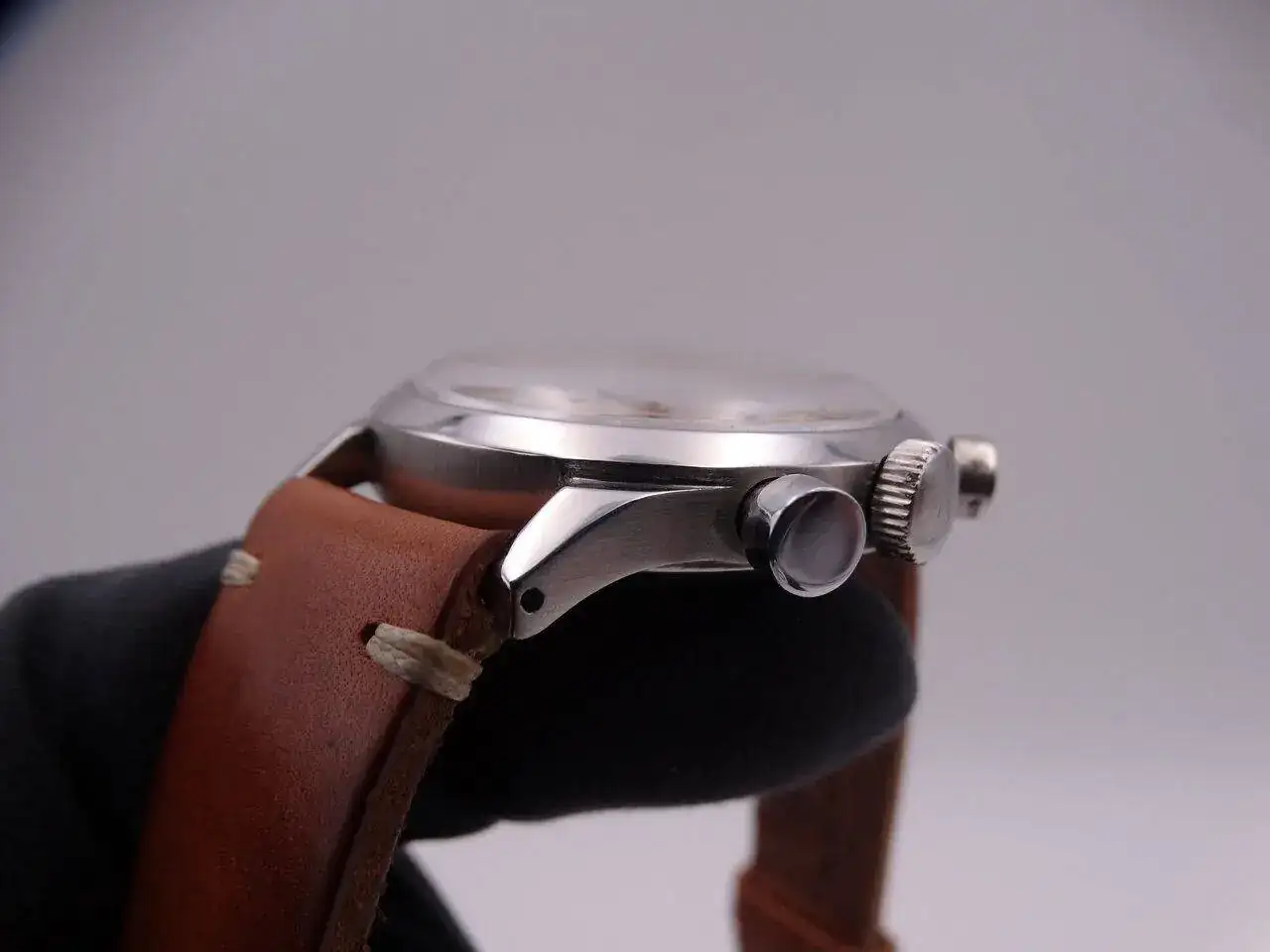 Universal Geneve Unicompax 02892.JPG